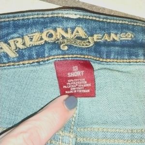 Juniors Arizona co dark wash short bootcut jeans